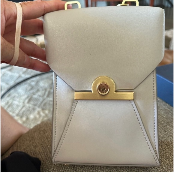 Zac Posen Amelia Crossbody Bag.   Excellent condition - Picture 2 of 6